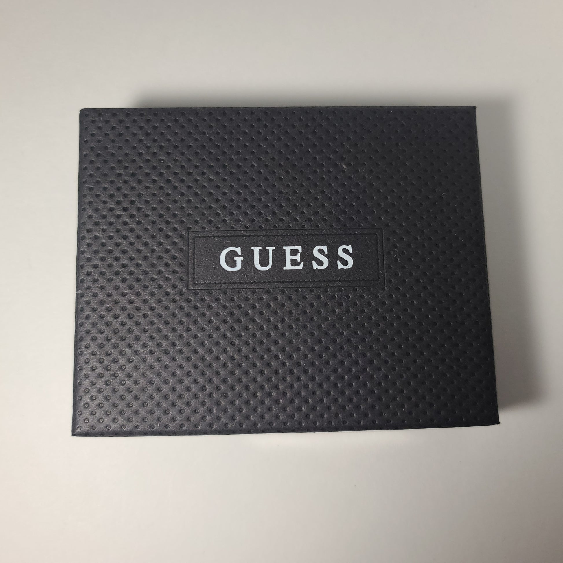 Guess Los Angeles Men’s Bifold Lion Emblem Wallet Black Passcase 31GO220099 - Wallets