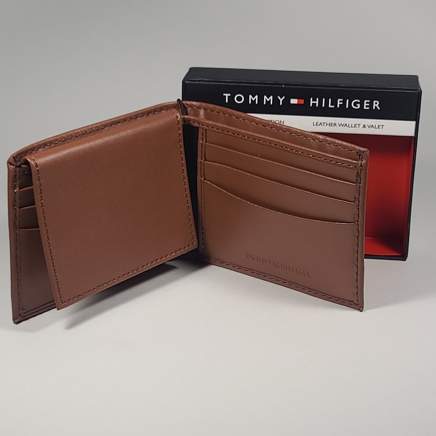 Tommy Hilfiger Men’s Bifold Tan Leather RFID Wallet & Valet 31HP220032 Saddle - Wallets