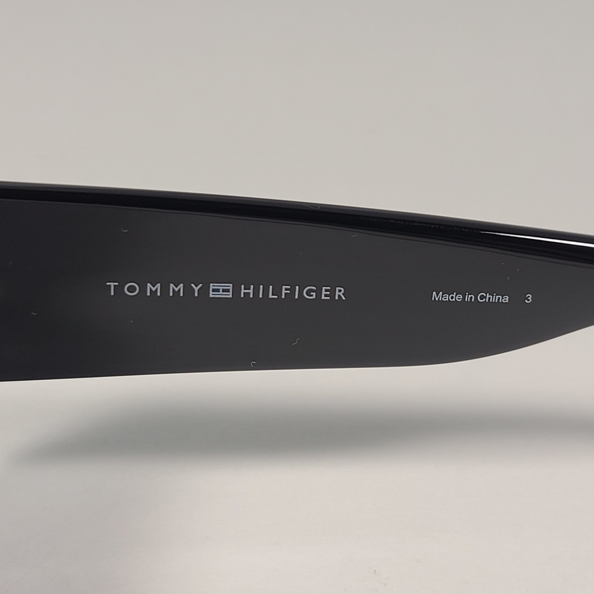 Tommy Hilfiger WP OL603 Large Oval Sunglasses Shiny Black Frame Gray Tinted Lens - Sunglasses