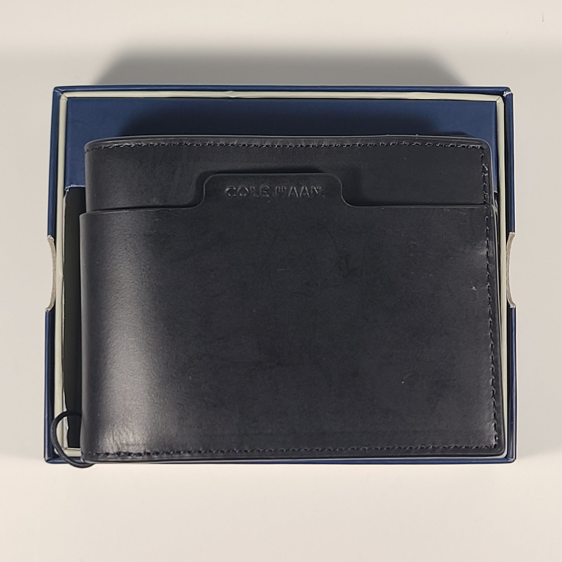 Cole Haan Men’s Bifold Black Genuine Leather RFID Wallet Passcase 31HN130009 - Wallets