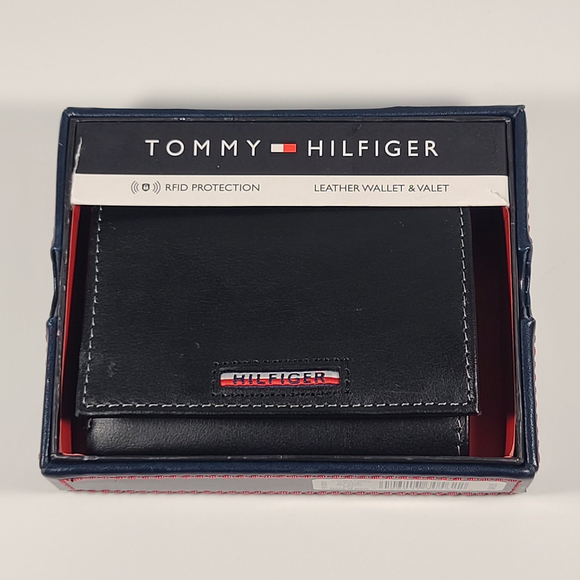 Tommy Hilfiger Men Trifold Black Leather RFID Wallet & Valet Passcase 31HP110023 - Wallets