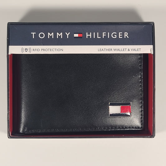 Tommy Hilfiger Men’s Bifold Black Leather RFID Wallet & Valet Passcase 31HP220138 - Wallets