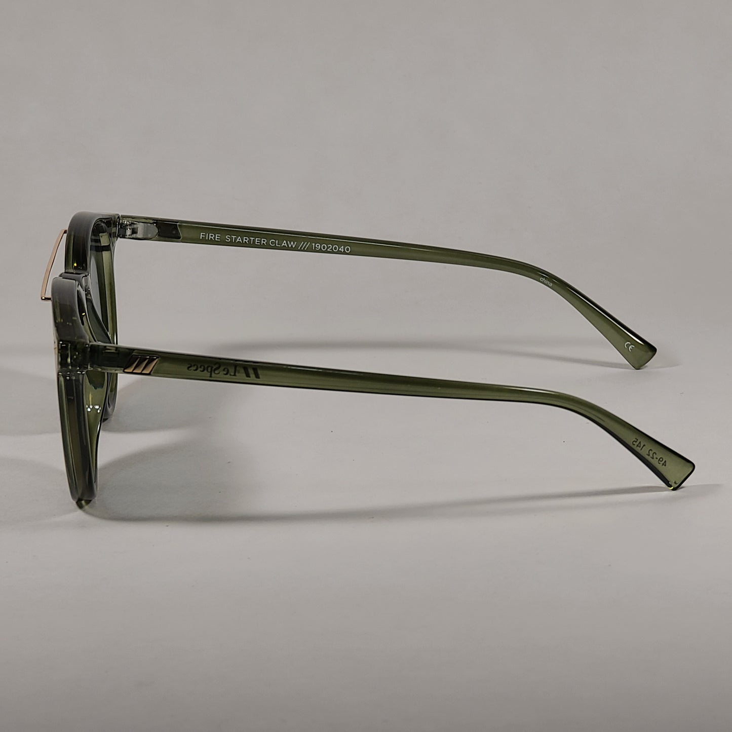Le Specs Fire Starter Claw Round Sunglasses Green Khaki Frame Green Gray Lens LSP1902040 - Sunglasses