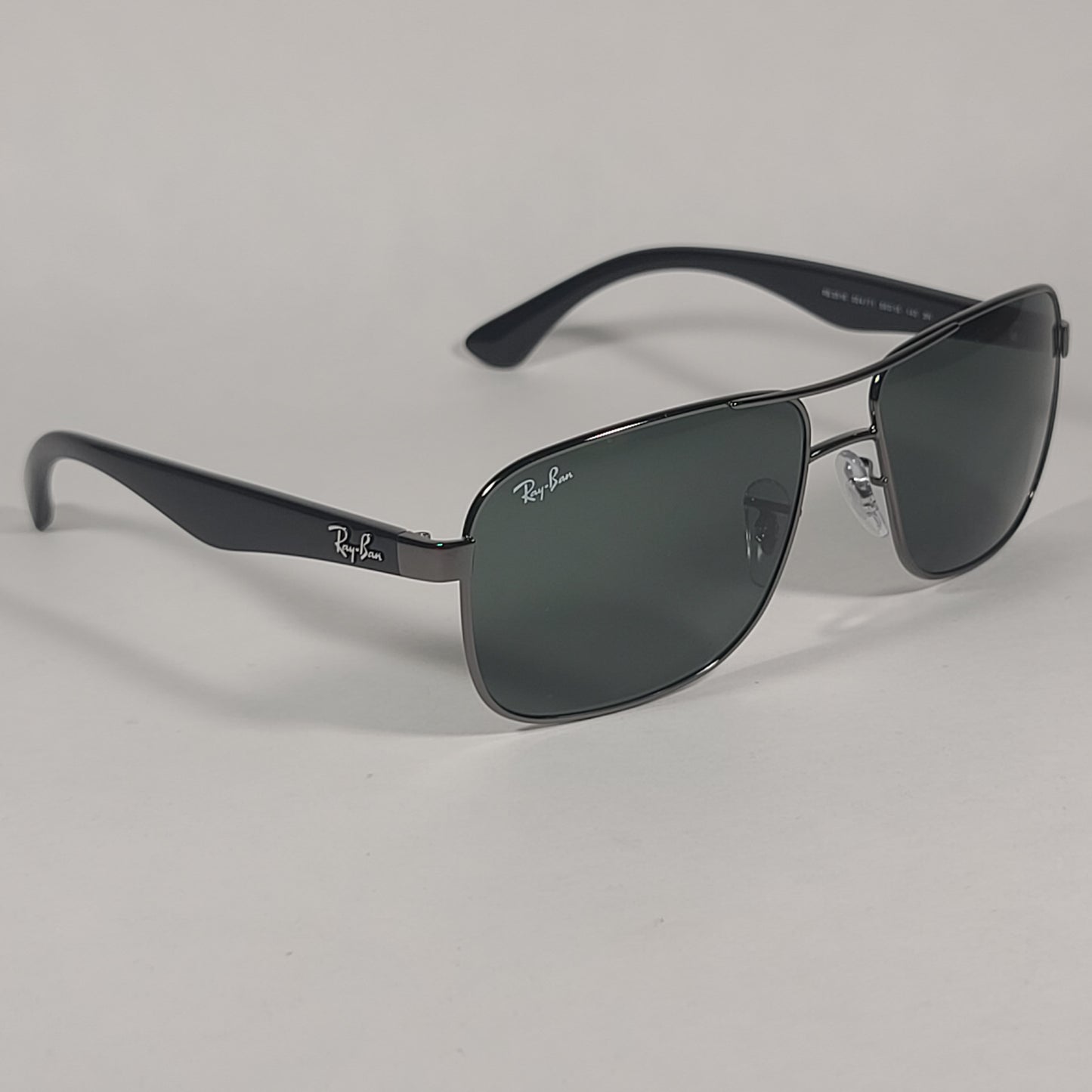 Ray-Ban Navigator Sunglasses RB3516 004/71 Gunmetal And Black Frame Green Lens - Sunglasses