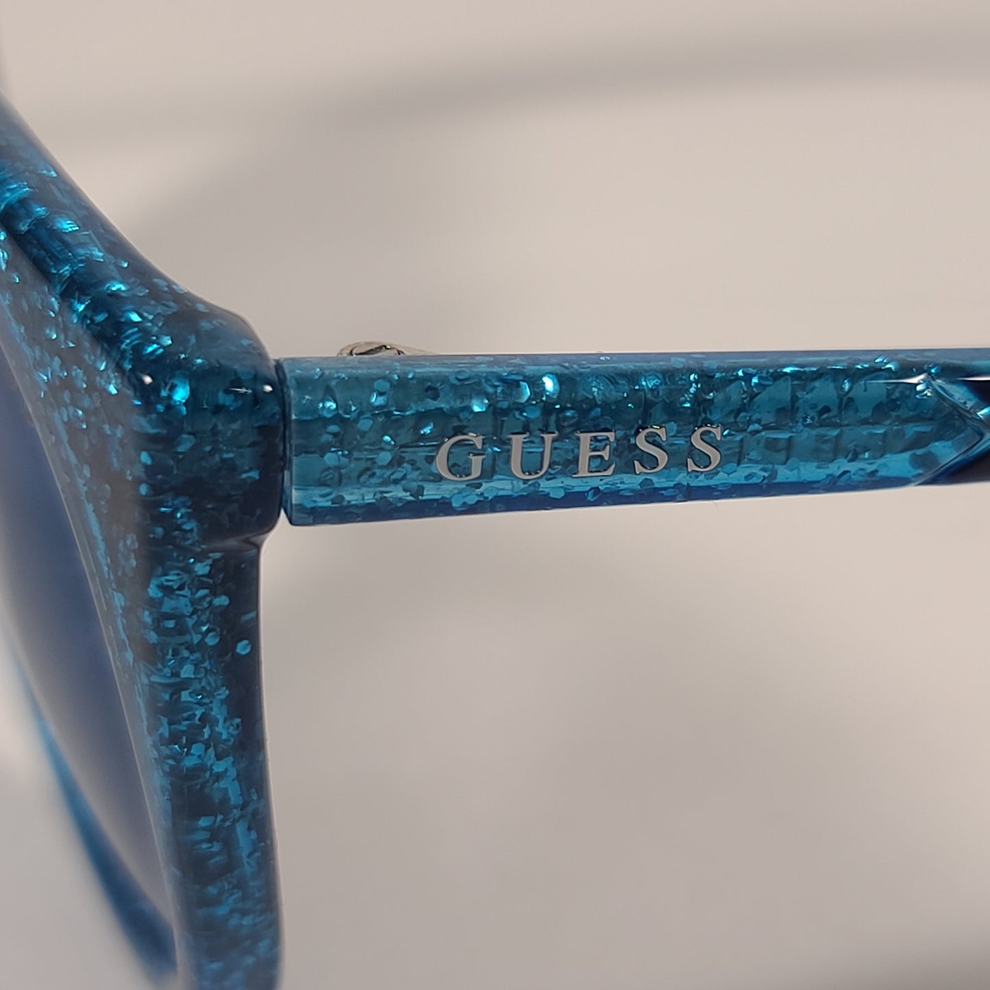 Guess Originals Round Sunglasses Blue Glitter Frame Blue Mirror Lens GU9188 92X - Sunglasses