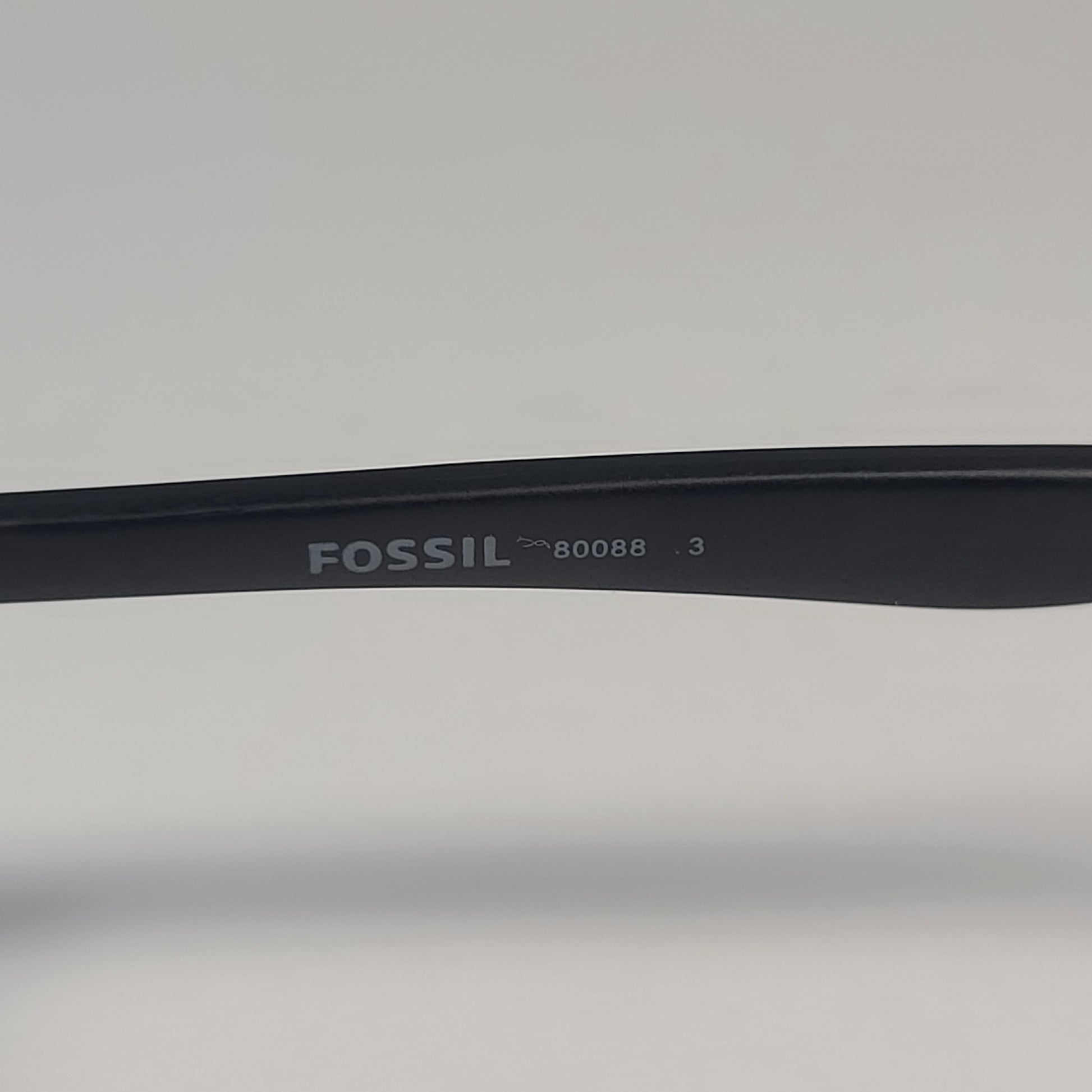 Fossil FM146 Men’s Aviator Sunglasses Matte Black Frame Solid Gray Lens - Sunglasses