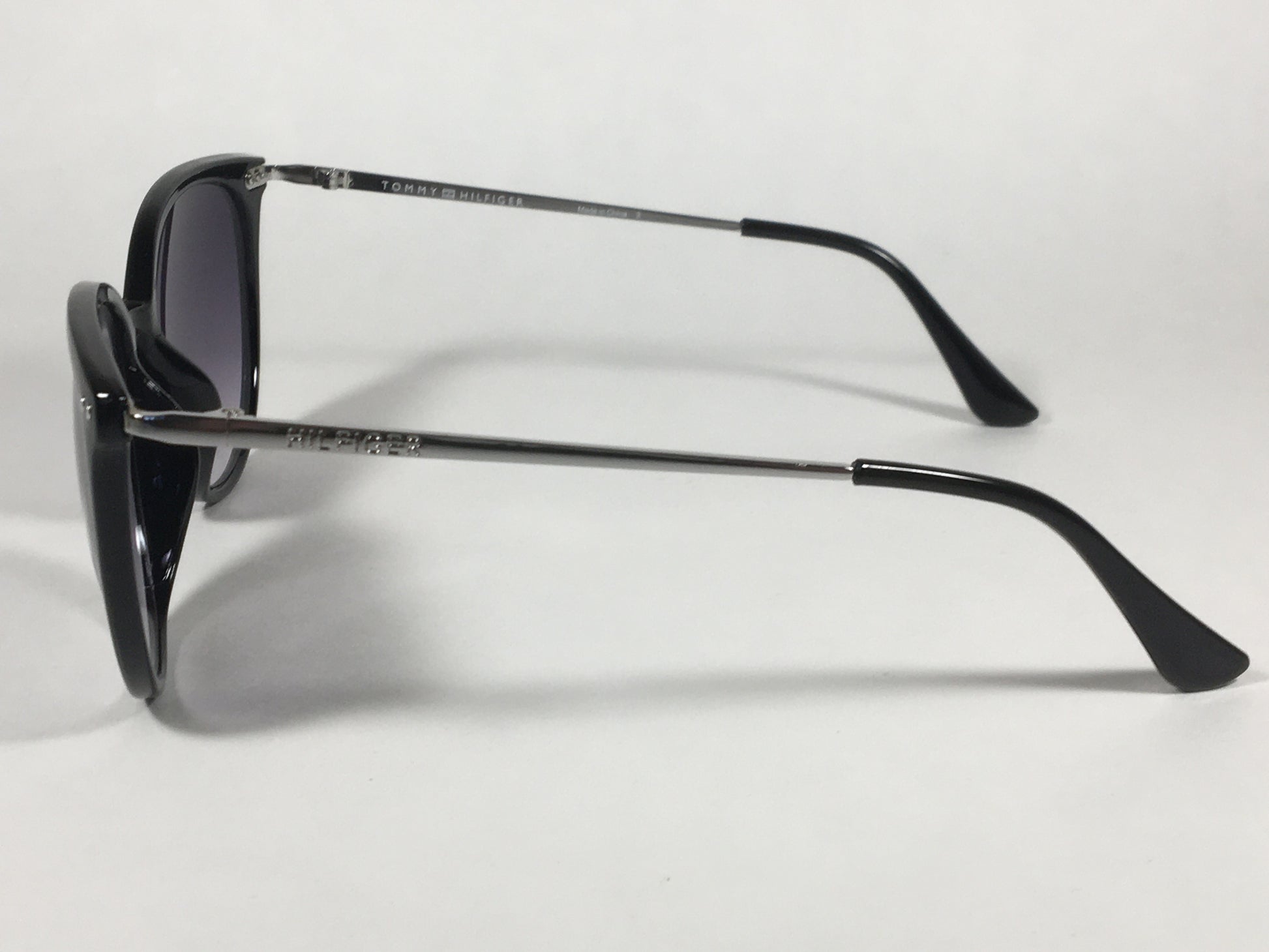 Tommy Hilfiger ’Bellatrix’ WP OL475 Sunglasses Shiny Black Silver Frame Gray Gradient Lens