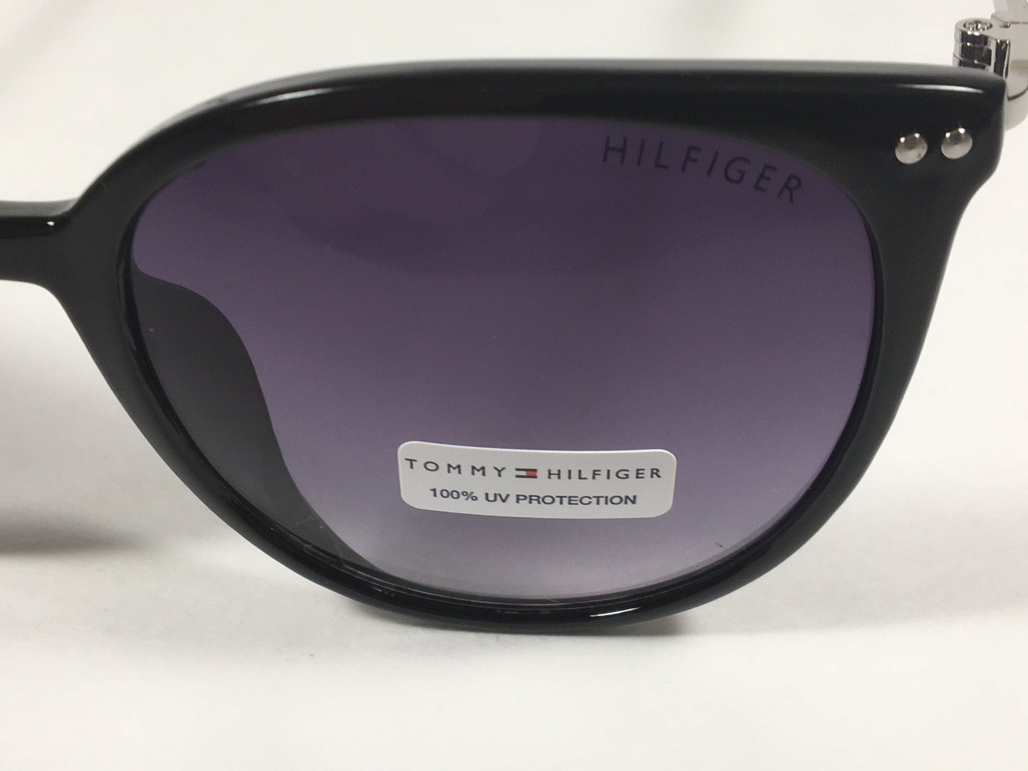 Tommy Hilfiger ’Bellatrix’ WP OL475 Sunglasses Shiny Black Silver Frame Gray Gradient Lens