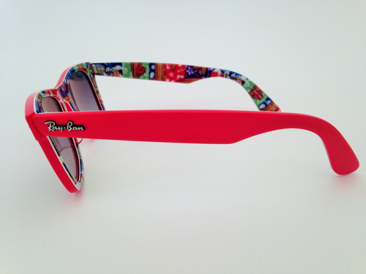 Ray-Ban Rare Prints Series #11 Wayfarer Sunglasses Red Coral Print Frame Gray Gradient Lens RB2140 1139/71 - Sunglasses