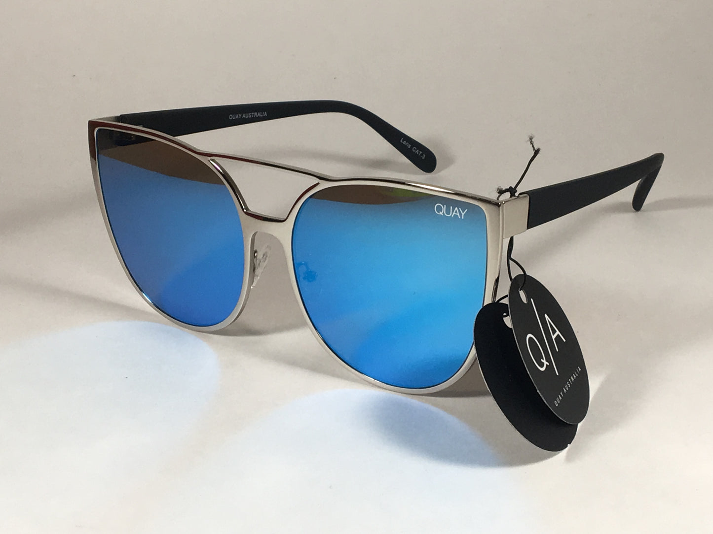 Quay Sorority Princess Sunglasses Large Cat Eye Silver Metal Blue Mirror Lens Qw000162 Slv Blue - Sunglasses