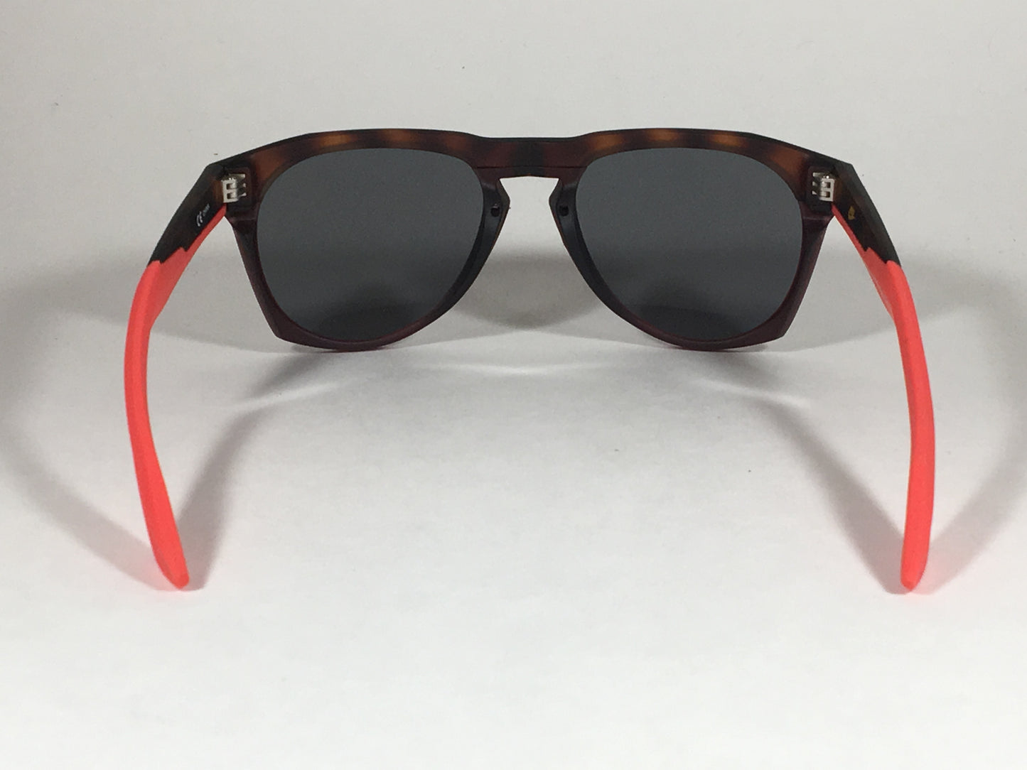 Nike Essential Navigator Sunglasses R Ev1020 Tortoise Red Frame Amber Rounded Lens - Sunglasses