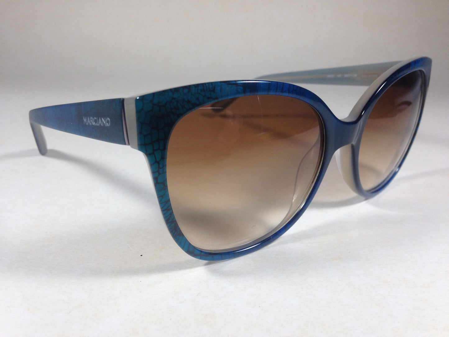 Guess By Marciano Gm727 92F Womens Cat Eye Sunglasses Blue Snake Brown Gradient Lens New - Sunglasses