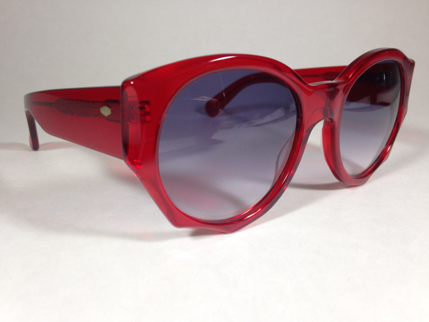 Raen Rotas Red Crystal Sunglasses Round Clear Red Smoke Gray Gradient Len Rot-068-Gradsmk - Sunglasses