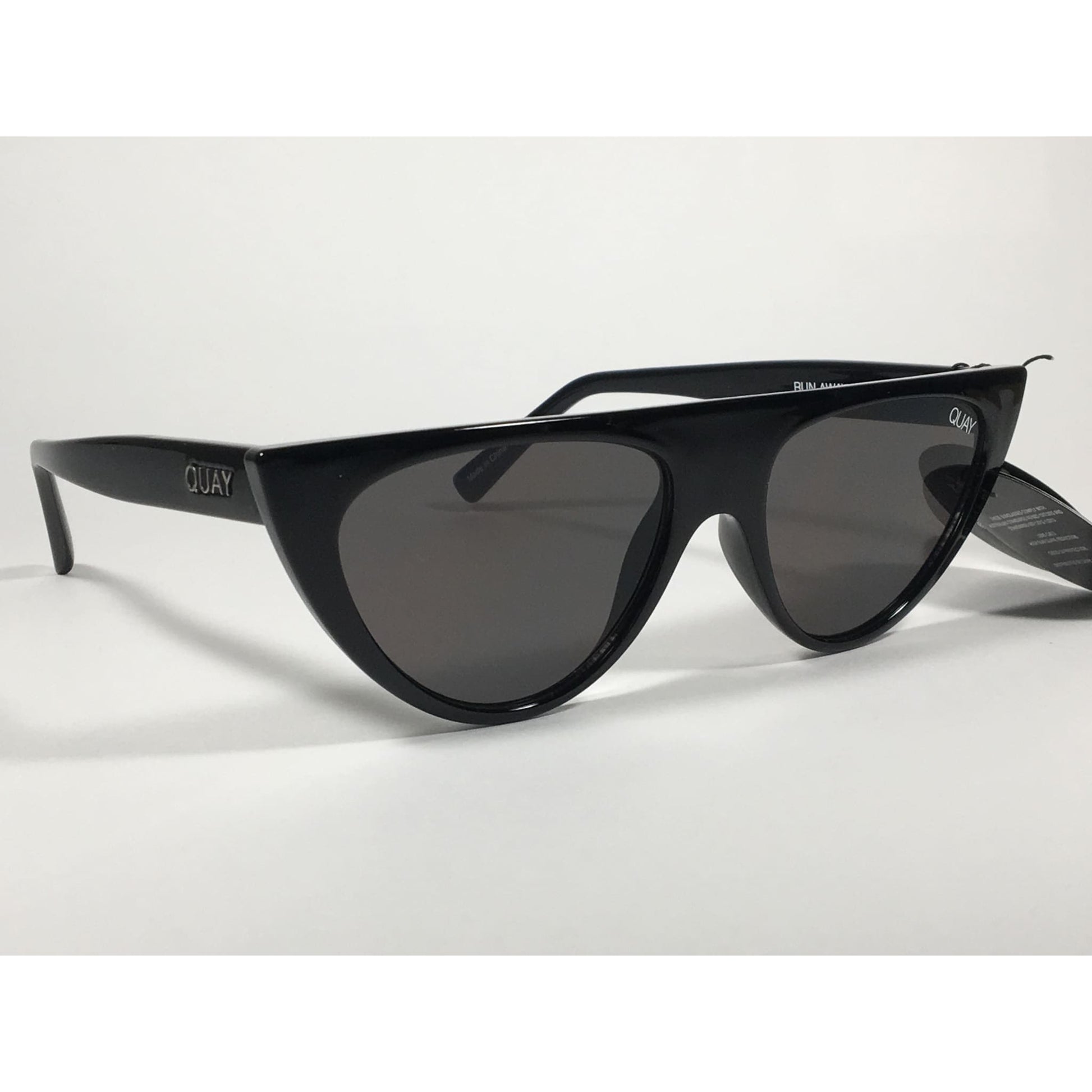 Quay Australia QW000296 BLK/SMK Run Away Flat Top Cat Eye Sunglasses Black Gloss Frame Gray Smoke Lenses - Sunglasses