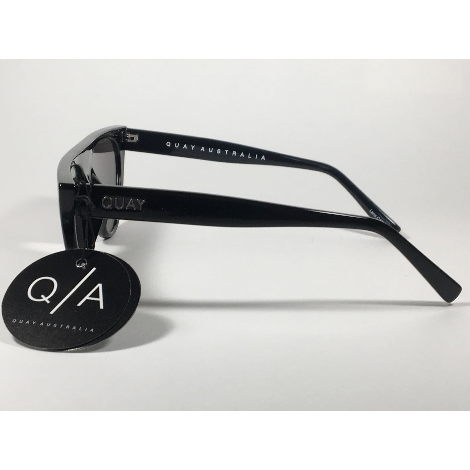 Quay Australia QW000296 BLK/SMK Run Away Flat Top Cat Eye Sunglasses Black Gloss Frame Gray Smoke Lenses - Sunglasses